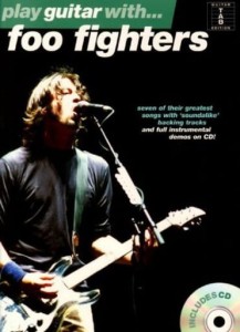 Play guitar with... foo fighters + CD